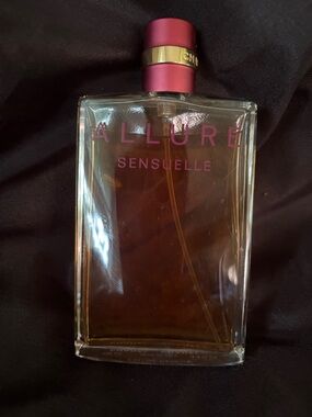 CHANEL Allure Sensuelle Eau de Parfum — Pink and Gold Accents